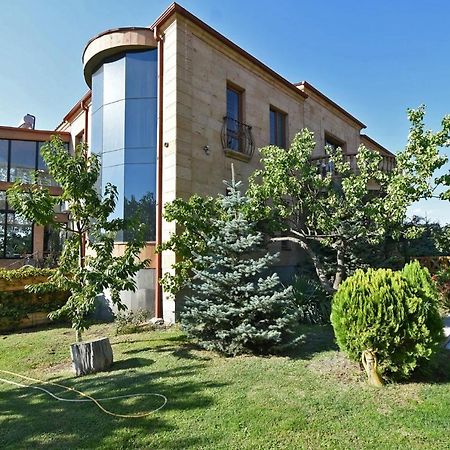 Villa In Nork Yerevan Bagian luar foto