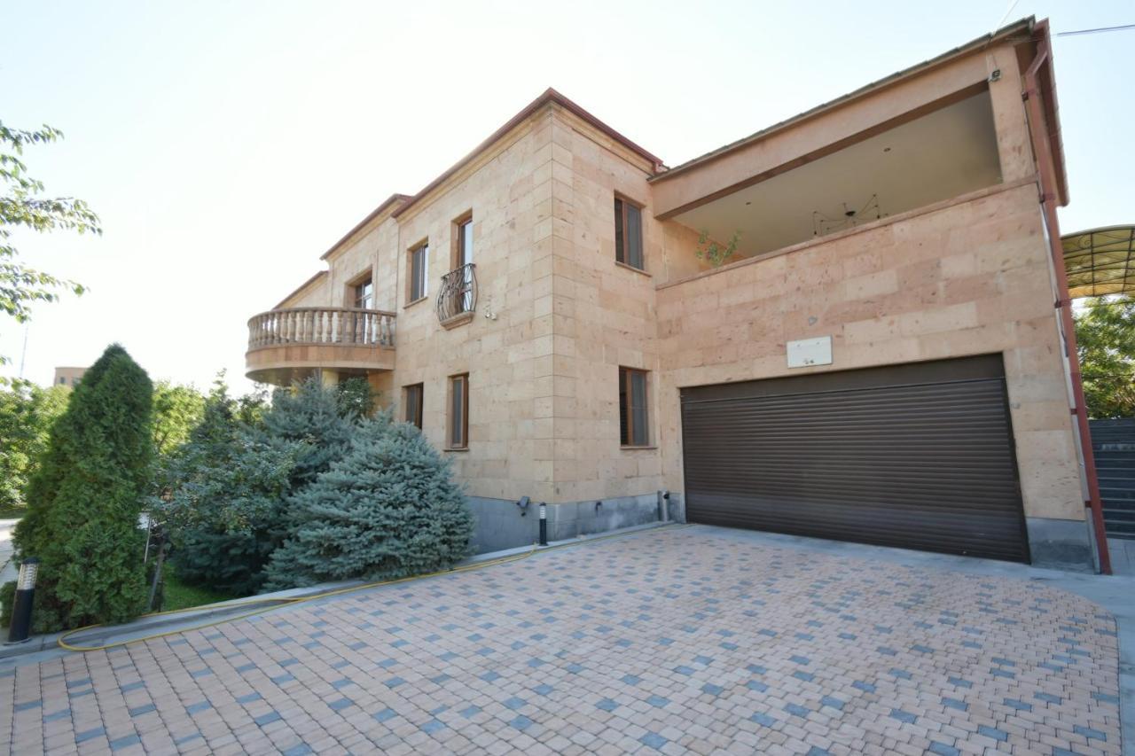 Villa In Nork Yerevan Bagian luar foto