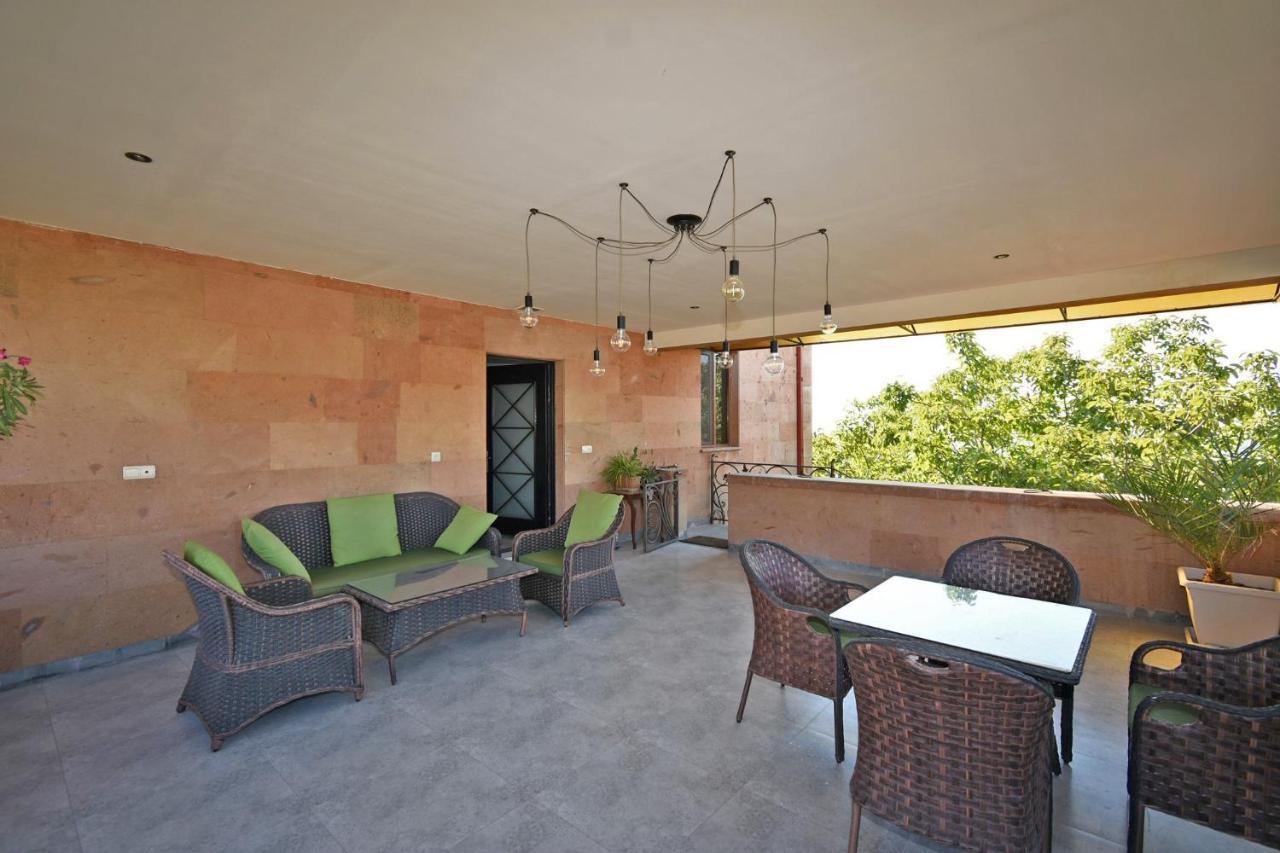 Villa In Nork Yerevan Bagian luar foto