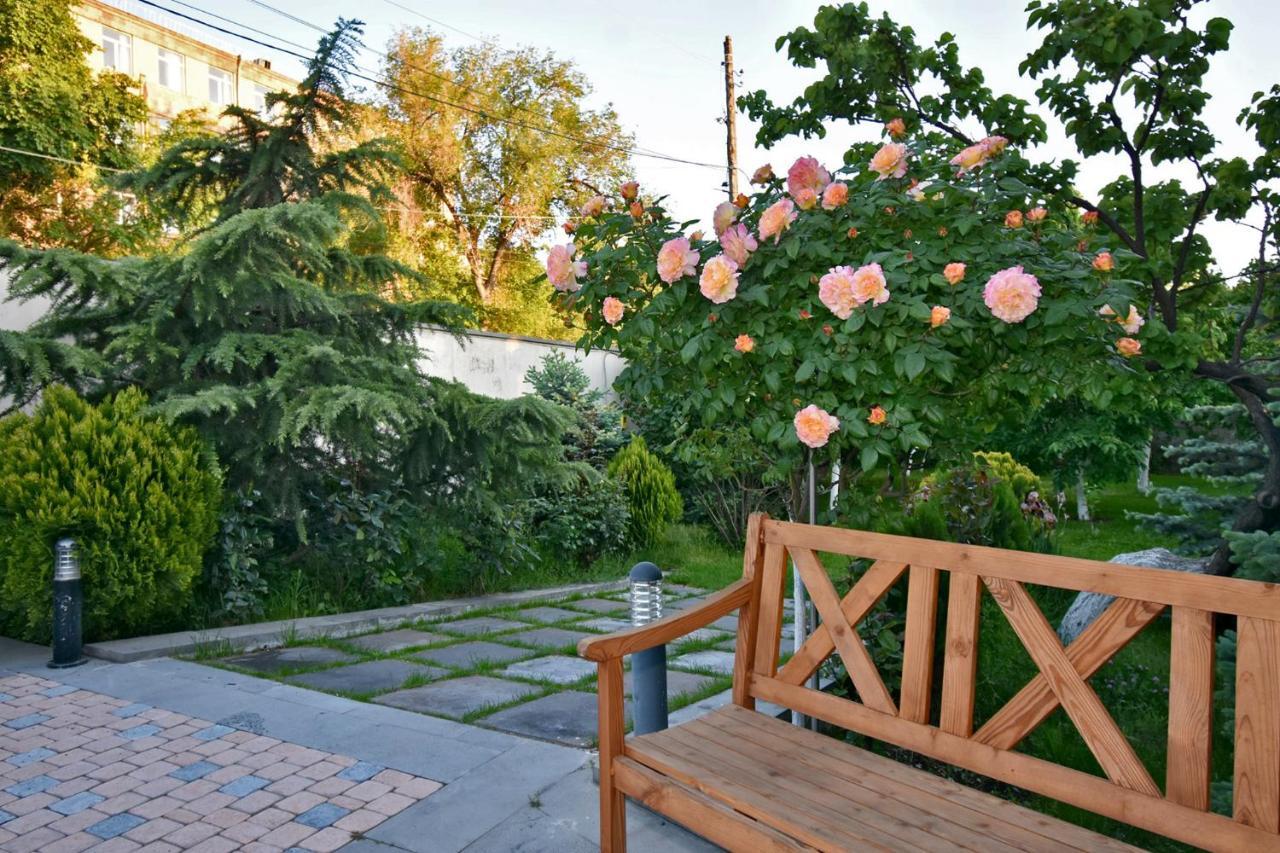 Villa In Nork Yerevan Bagian luar foto
